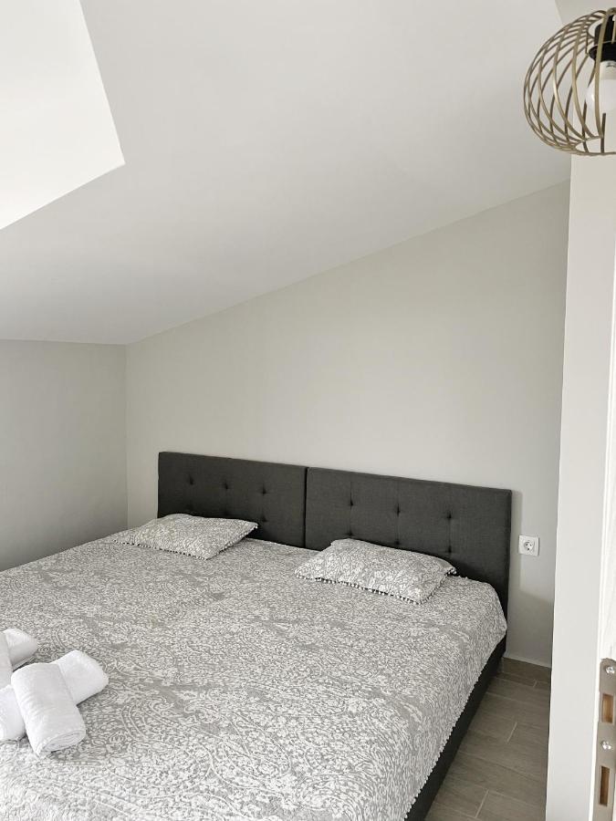 Delia Apartments Pefkochori Luaran gambar