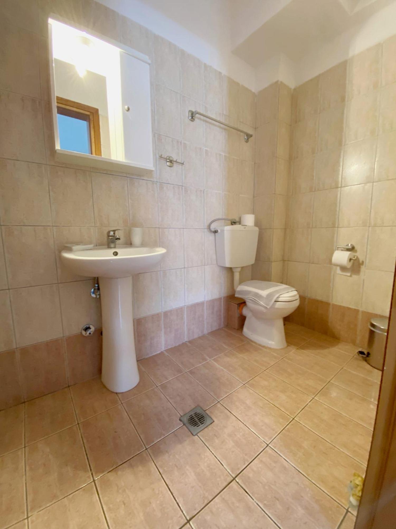 Delia Apartments Pefkochori Luaran gambar