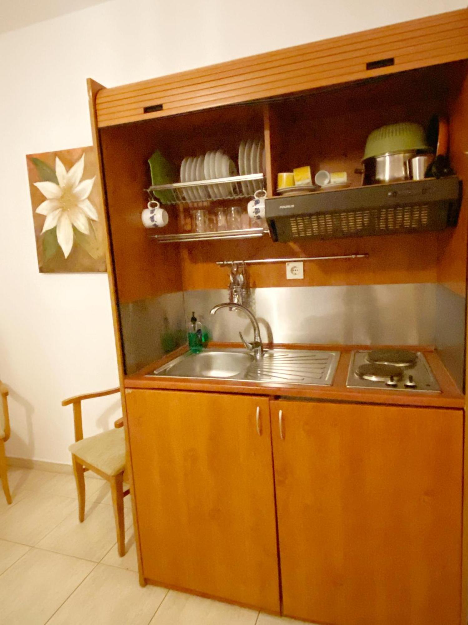 Delia Apartments Pefkochori Luaran gambar